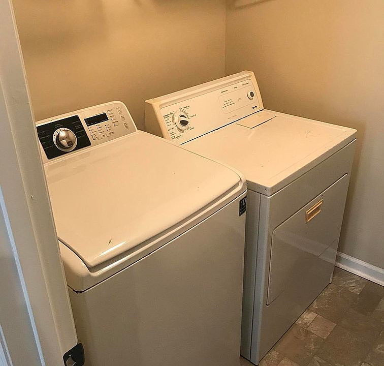 1st image of 532 Arbor Dr
