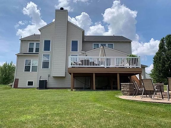 3rd image of 425 Wilmington Dr