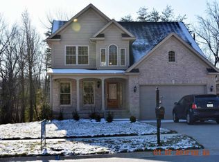 2114 Churchdown Ln, Louisville, KY 40214