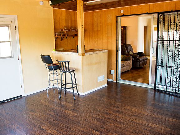 4th image of 11935 Tarron Ave