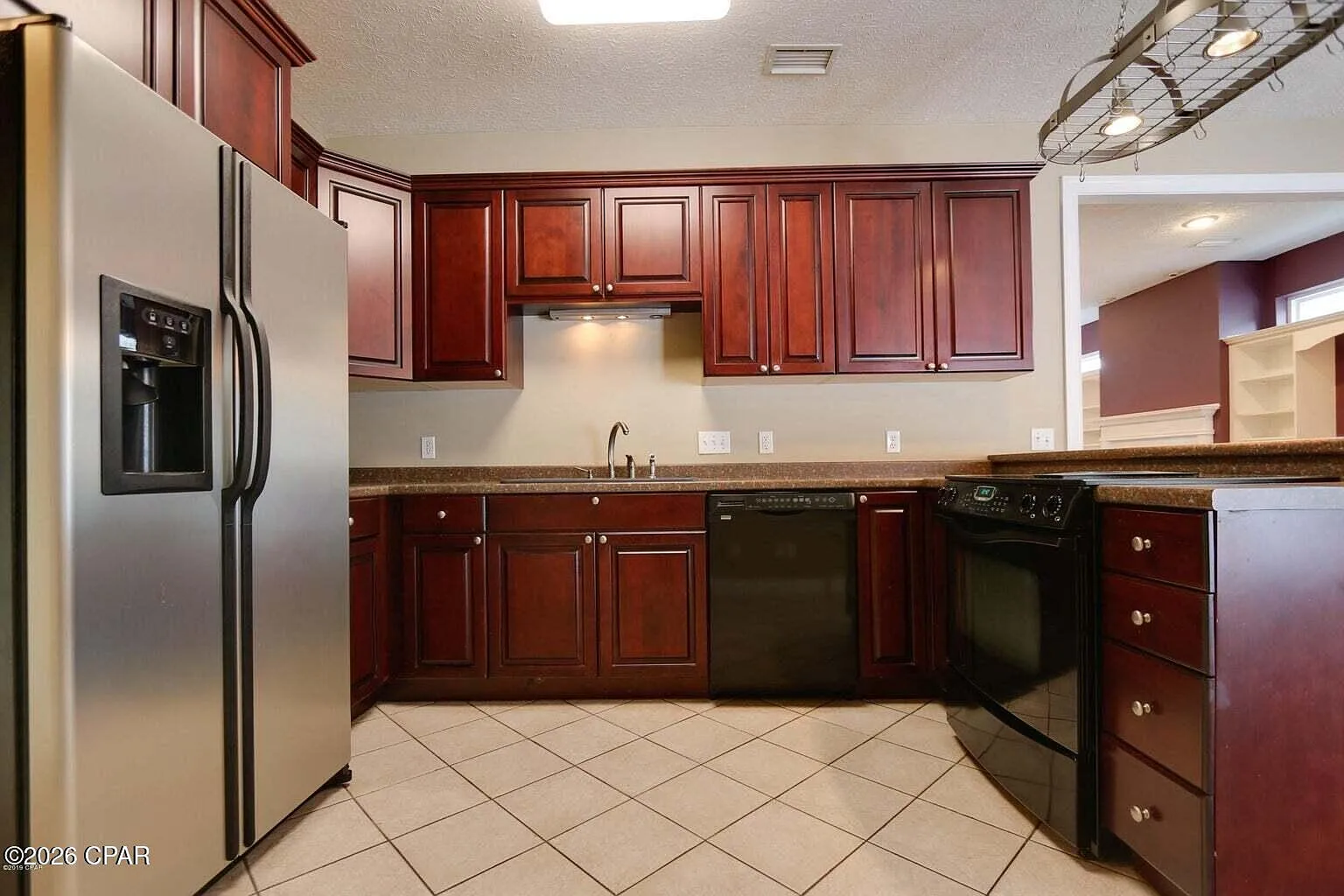 3 bed, 2.5 bath, 2016 sqft, $2,575 — Photo 4