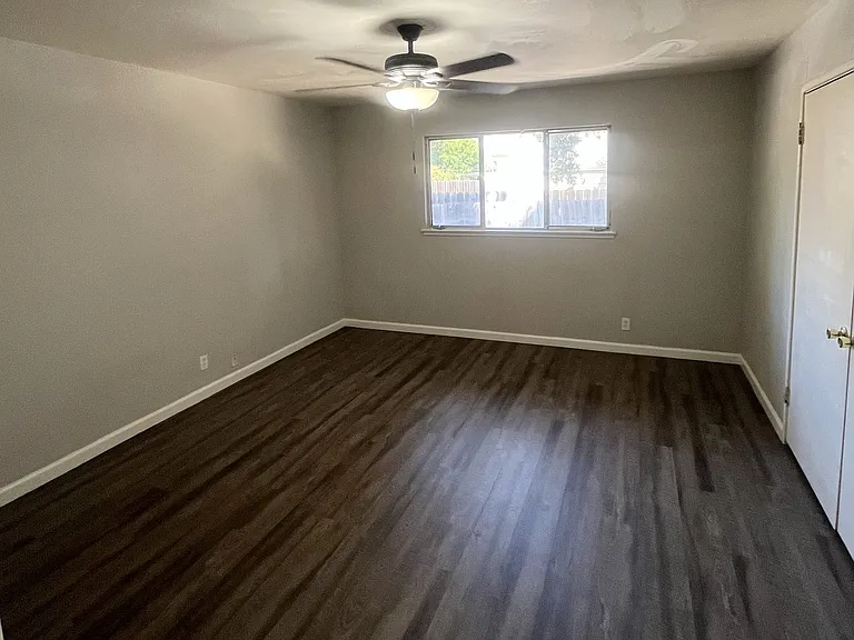 632 W Harding Way #632 — Photo 10