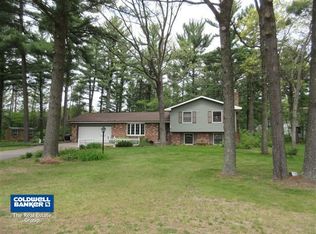 3440 Royal Oak Dr, Plover, WI 54467