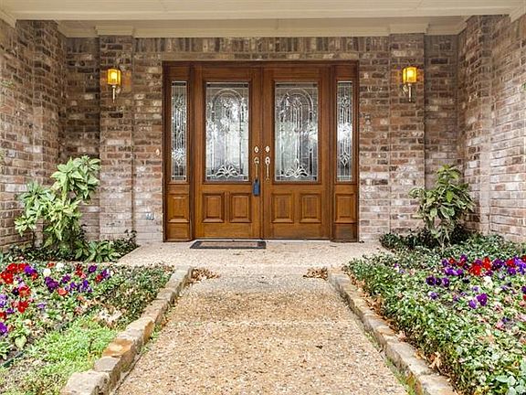 3rd image of 7224 Hillwood Ln