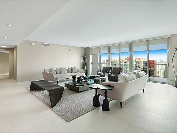 5th image of 330 Sunny Isles Boulevard #2303