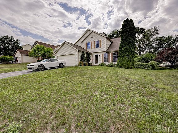 3rd image of 899 Evergreen Park Ln