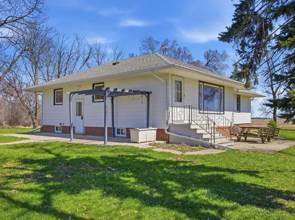 5555 167th Ave SE, Walcott Township, ND 58051