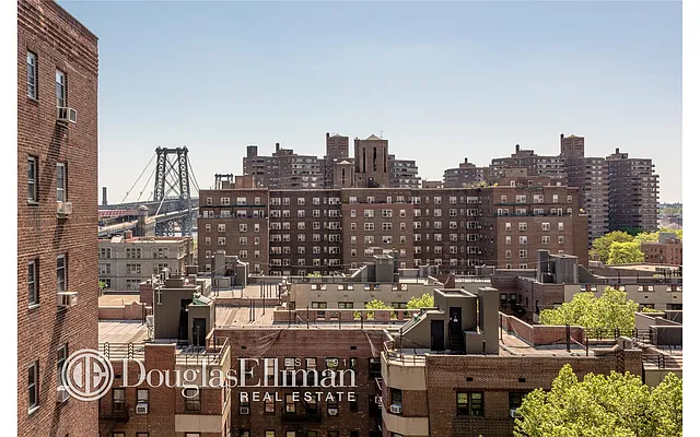 Sold by Douglas Elliman | media 14