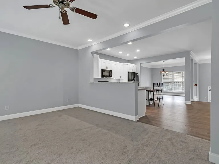 1072 Woodbury Falls Dr — Photo 19
