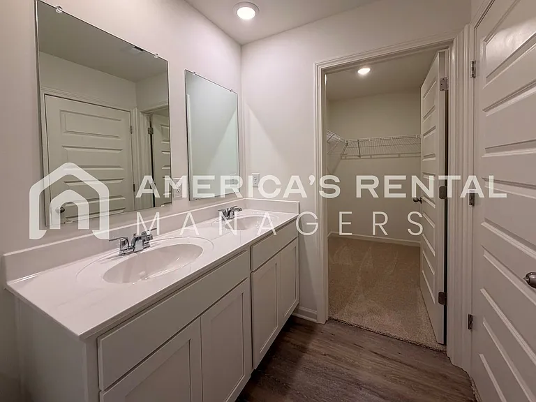 2126 Addison Way SW — Photo 36