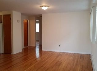 16 Pequot Ave, Port Washington, NY 11050