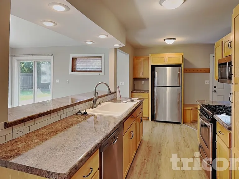 3692 Dennis Ln — Photo 6