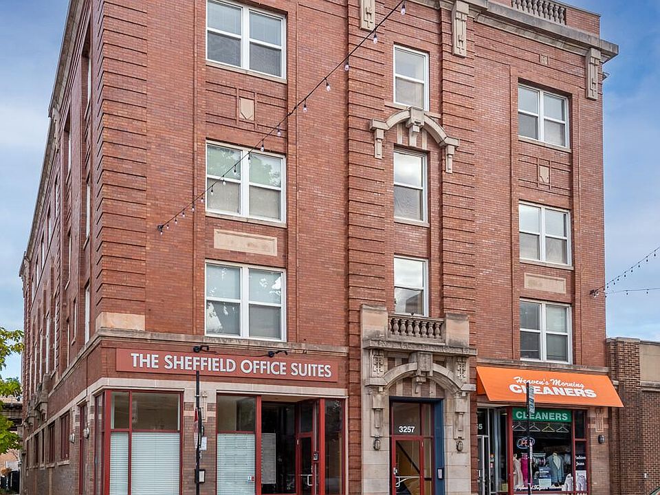 1st image of 3257 N Sheffield Ave APT 207