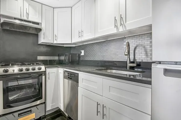 Rented by HH Property Management Services LLC | media 14