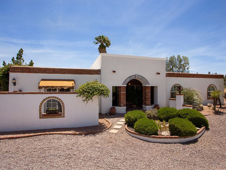 1st image of 3181 N Canon Del Oro Dr