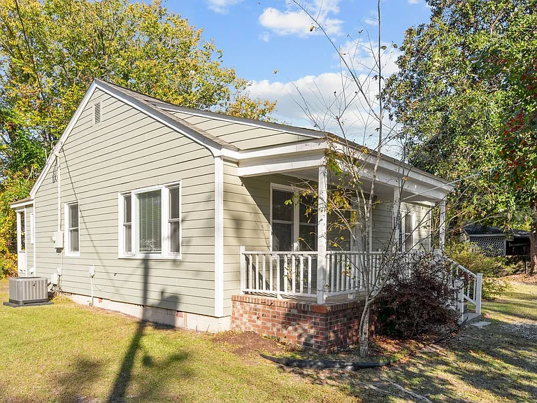 400 Sandy Point Rd — Photo 15