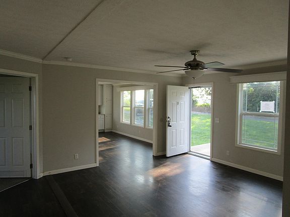 3rd image of 1136 Patrick Rd