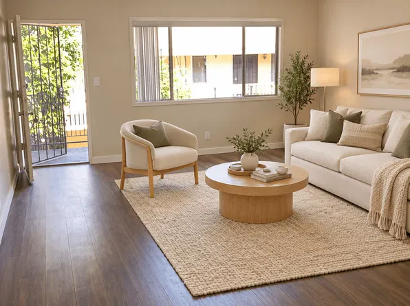 1537 Pine Ave., 1537 Pine Ave, Long Beach, CA 90813
