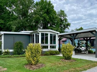 236 Just Wandering Ln, Flat Rock, NC 28731