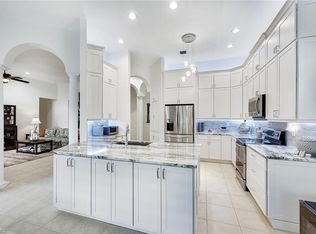 20552 Foxworth Cir, Estero, FL 33928