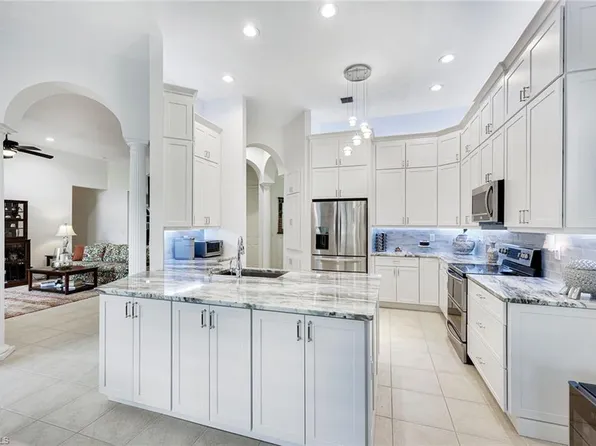 20552 Foxworth CIR, ESTERO, FL 33928