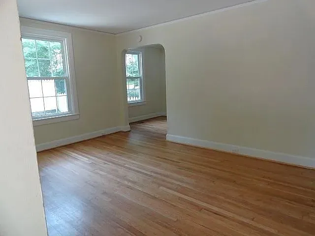 2 bed, 945 sqft, $1,750 — Photo 1