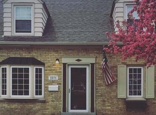 2573 N 67th St, Wauwatosa, WI 53213