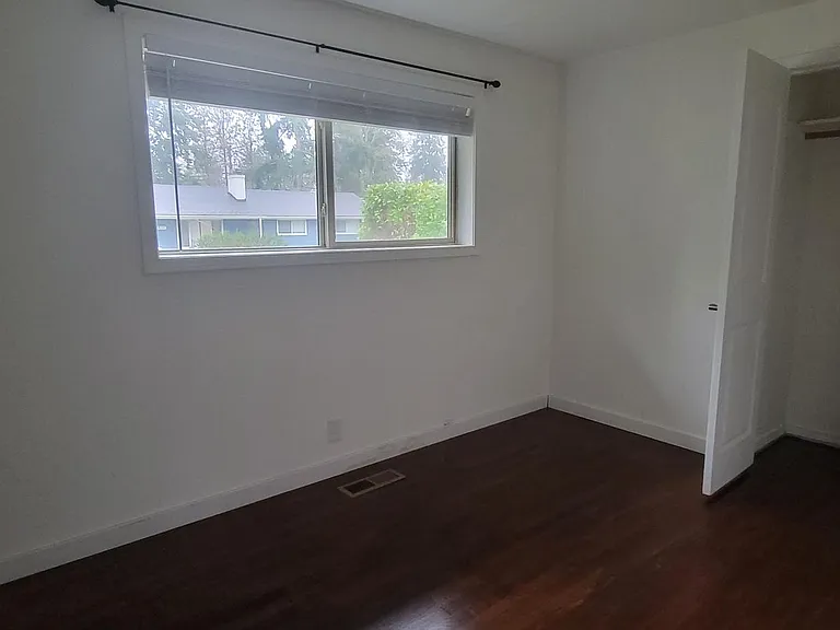 8615 John Dower Rd SW — Photo 19