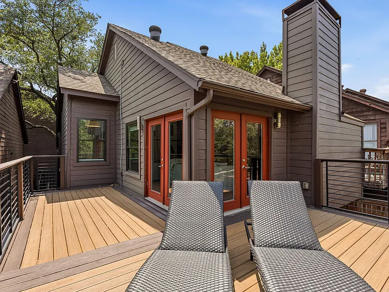 6124 Summer Creek Cir — Photo 36