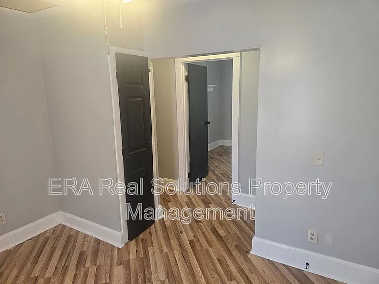 1370 East Ave — Photo 6