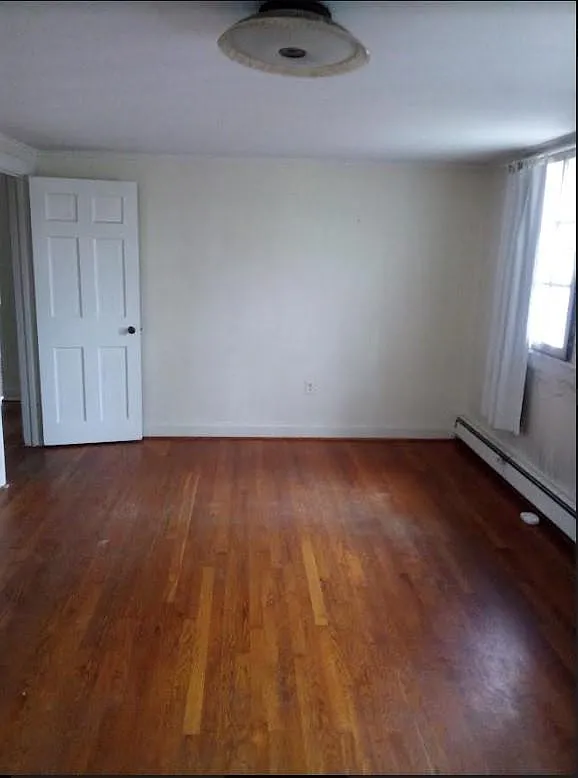 3 bed, 1900 sqft, $2,100 — Photo 4