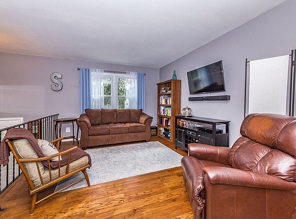 2nd image of 313 Westmoreland Dr