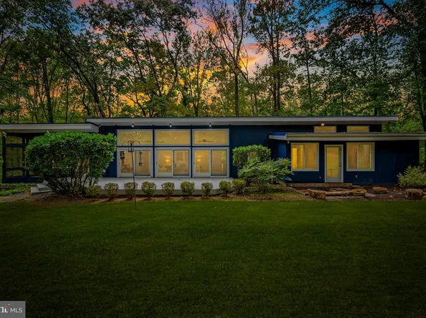 3 Chartwell Ct, Owings Mills, MD 21117
