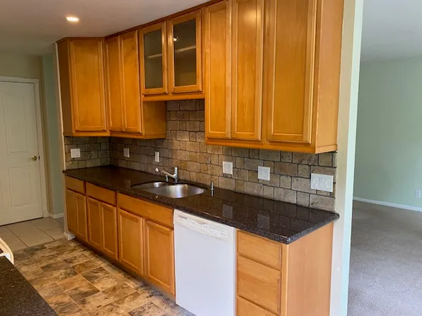 2320 D St, Hayward, CA 94541