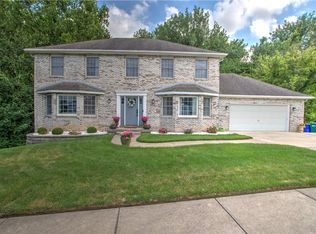 2275 S Franzy Dr, Decatur, IL 62521