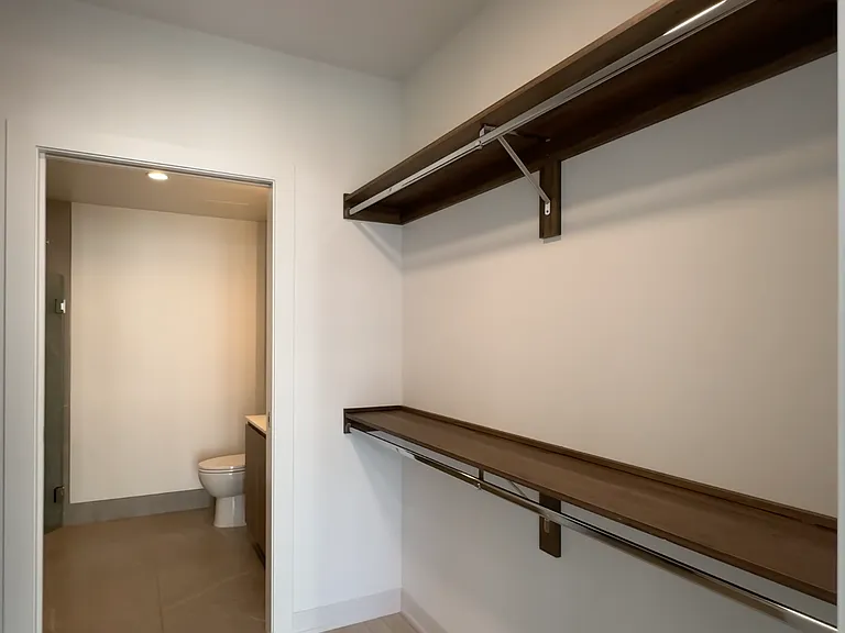 708 W Wayman St #2203 — Photo 6