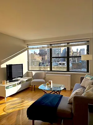 Rented by Daniel Gale Sotheby's International Realty | media 18