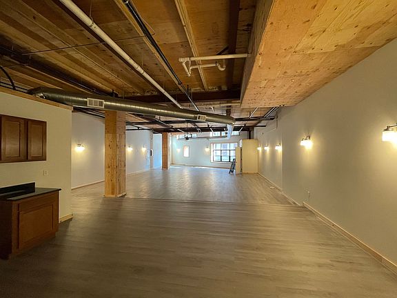 2nd image of 173 Weeden St #1104