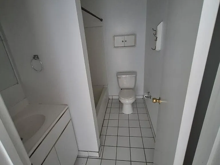 Unit Photo
