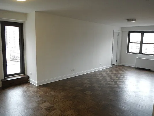 Rented by Solil Management | media 9