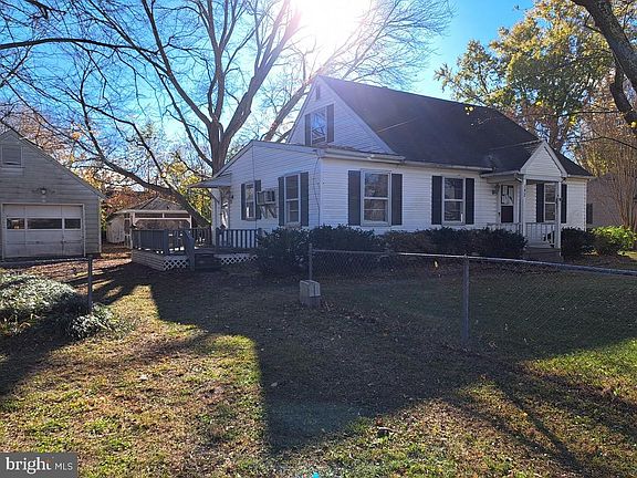2nd image of 112 Johnson Dr