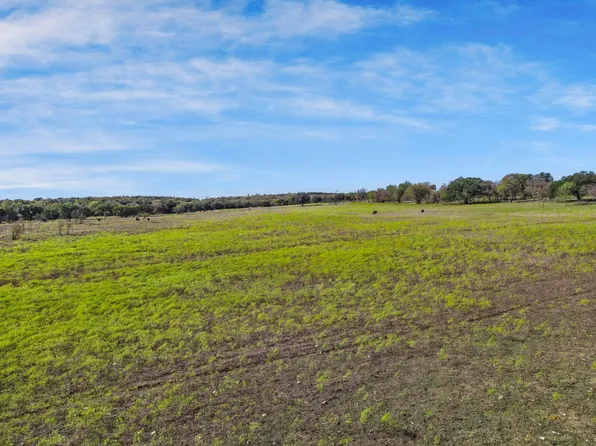 100 Tiffany Trl, Weatherford, TX 76086