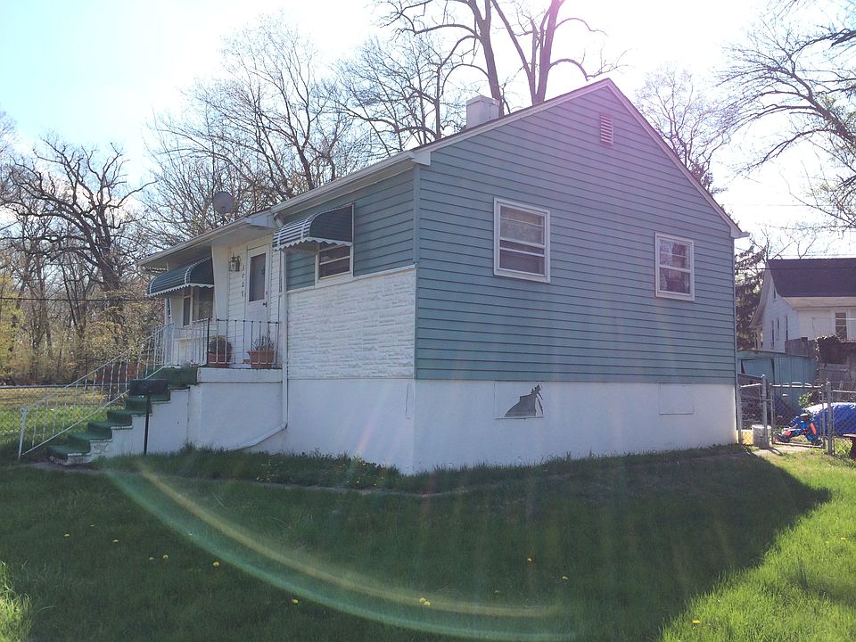 2nd image of 3008 Milford Ave