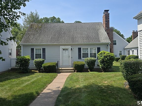 2nd image of 102 Wetherell Street #11