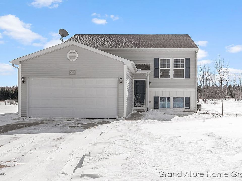 1st image of 8354 Pebble Dr NE