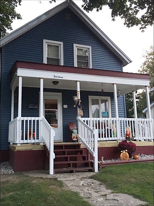1st image of 14 Alden St