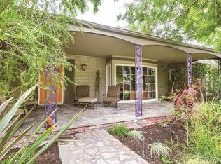 9040 Newcastle Ave, Northridge, CA 91325