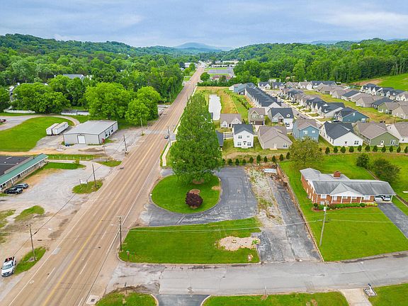 4th image of 5011 Dayton Blvd