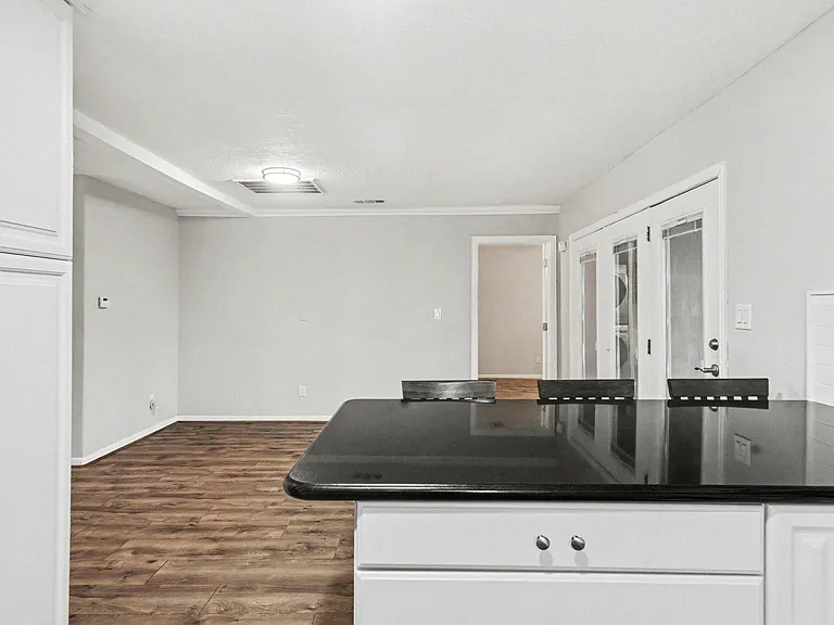 5615 John Martin Rd — Photo 13
