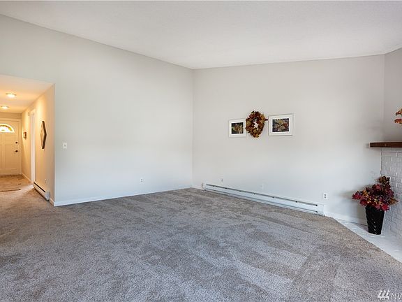 4th image of 4214 84th St NE APT 25